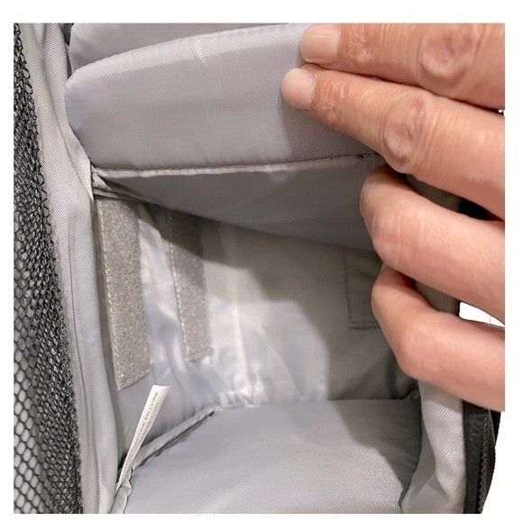 Lowepro Format 160 Camera Bag, Black - Picture 11 of 13